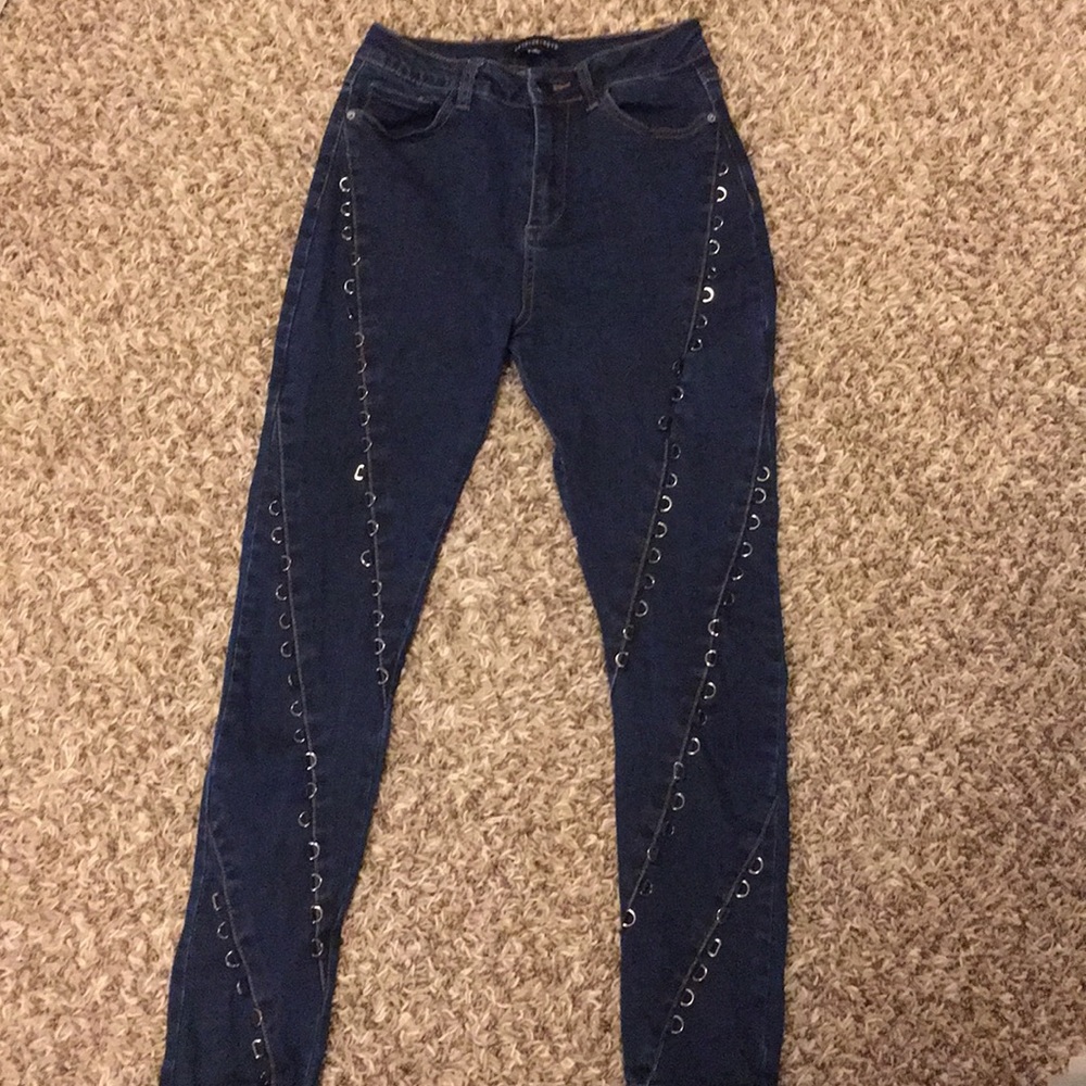 !!!Price cut on Fashionnova Jeans!!!!!!